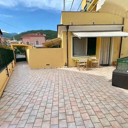 Apartment Bilocale Belio Con Terrazzo In Frazione Di