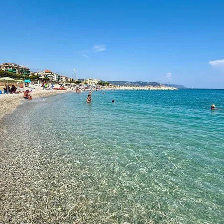 Bilocale Belio Con Terrazzo In Frazione Di *