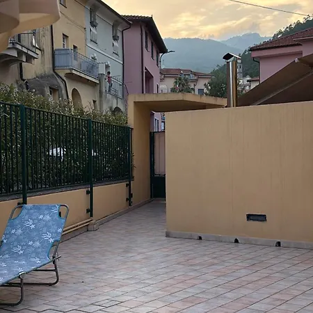 Lejlighed Bilocale Belio Con Terrazzo In Frazione Di Loano